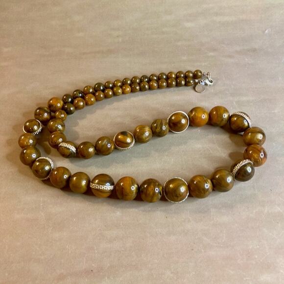 0115 Dana Buchman Acrylic Tiger's Eye Graduated Bead Necklace w/Pave Bands - Picture 2 of 7